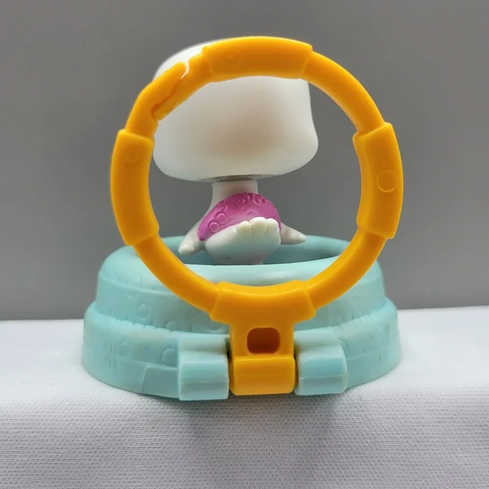 Littlest Pet Shop Mcdonalds Duck Figure With Blue Pool & Yellow Clip Hasbro